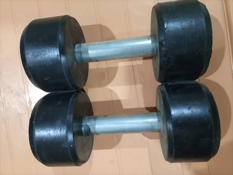 pair of 4kg dumbbells | High quality | Reasonable price 3