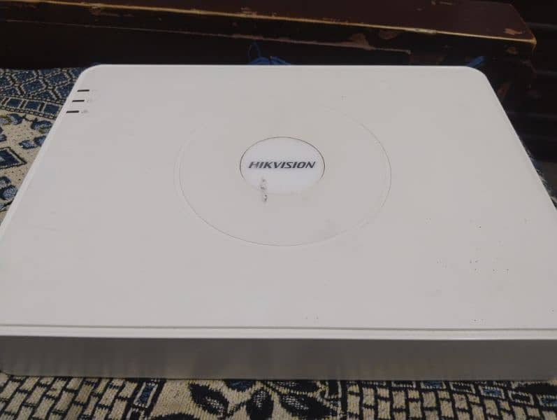 DS-7116HGHI-F1/N 16 Channel DVR 0