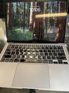 Macbook Air 202 Intel Core i3