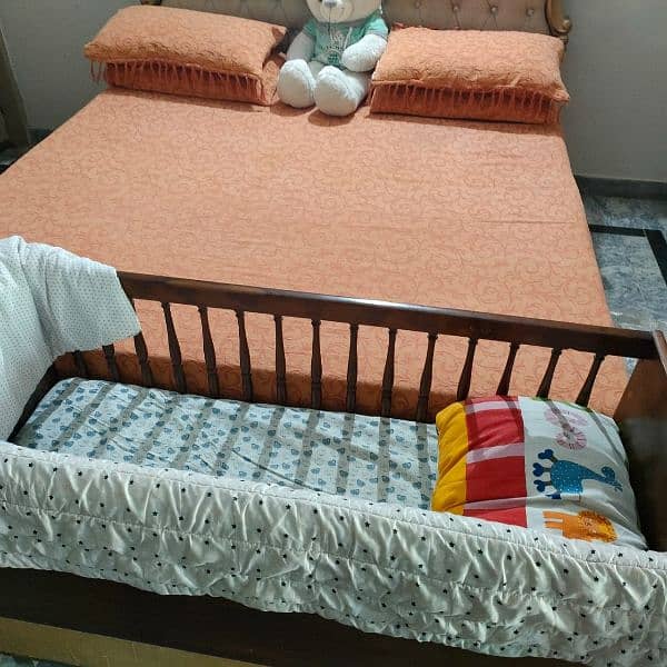 baby bed with mattress (two drawers) best condition 3