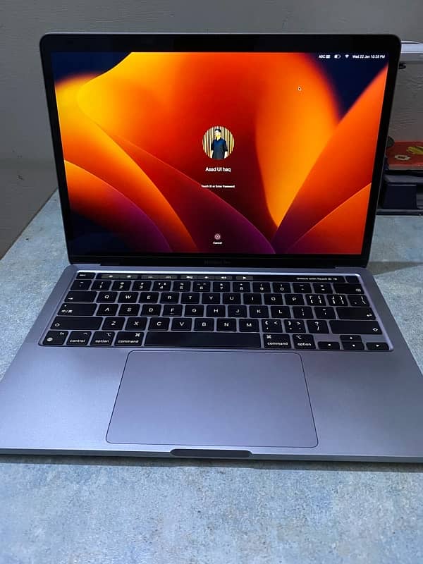 Macbook Pro M1 8/256 1