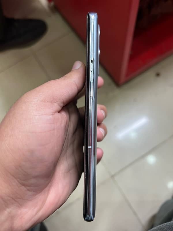 One Plus 9 Pro 5g 1