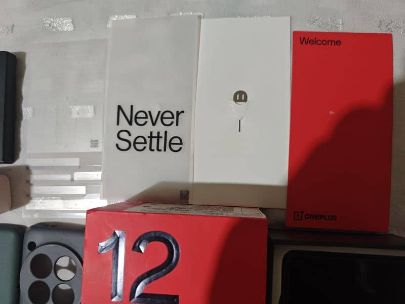 OnePlus 12 16/512gb official Pta just box open 9