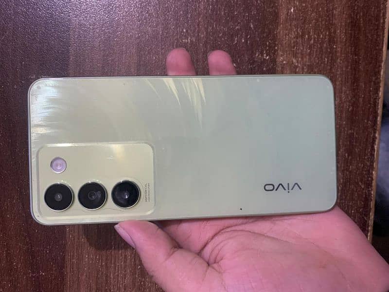 Vivo Y100 8+8 256 PTA approved For sale 5