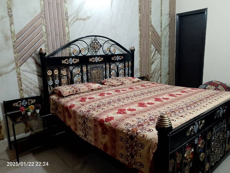 Pure Iron Bed Set 3