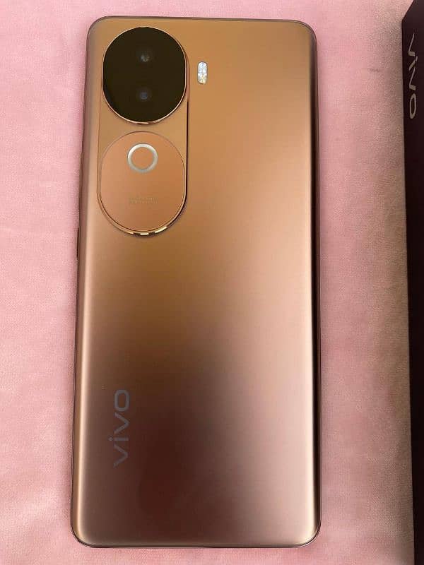 vivo v40 e condition 10/10 1