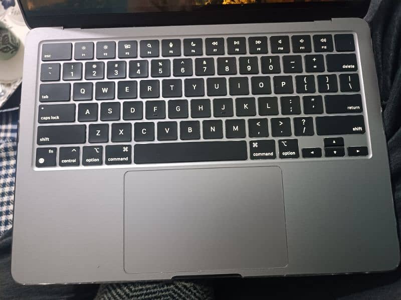 Macbook Air M3 8/256 13" 4