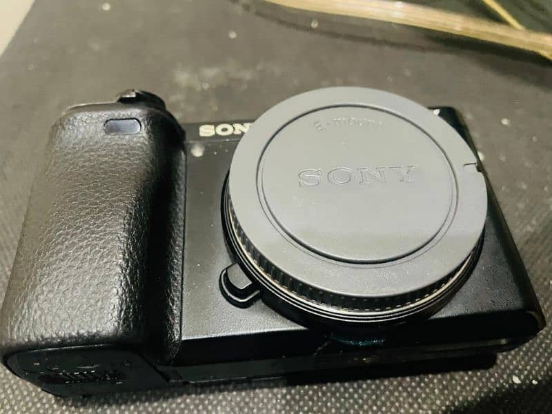 sony A6300 with 2 batteries 7