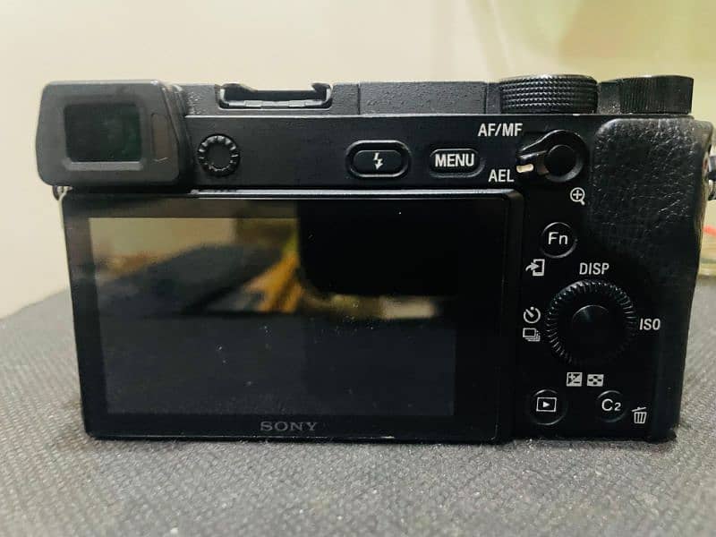 sony A6300 with 2 batteries 11