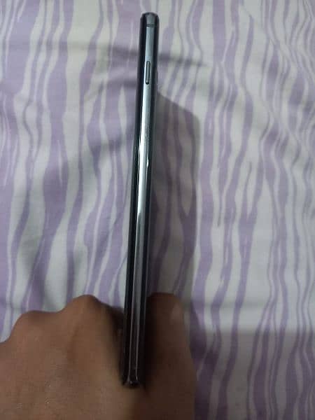 Selling my Samsung Galaxy S10 Plus 2