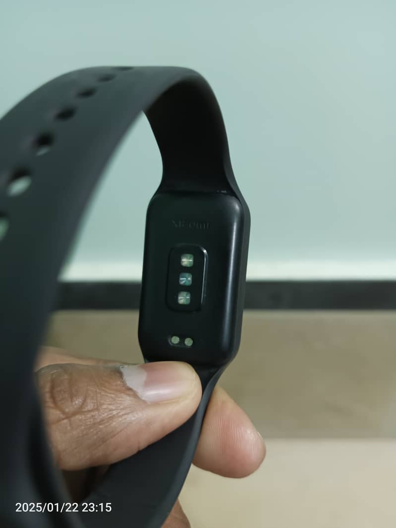 Xiaomi band 8 active 1