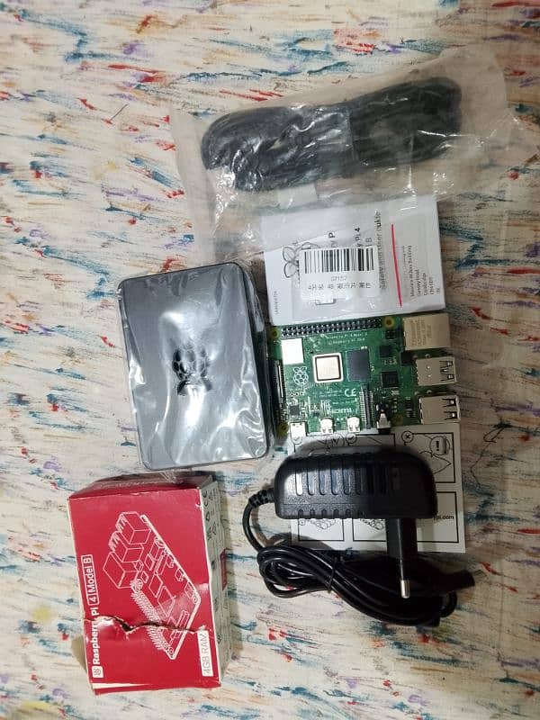 Raspberry pi 4 madel 64 GB new all ok ha number 03010051030 9