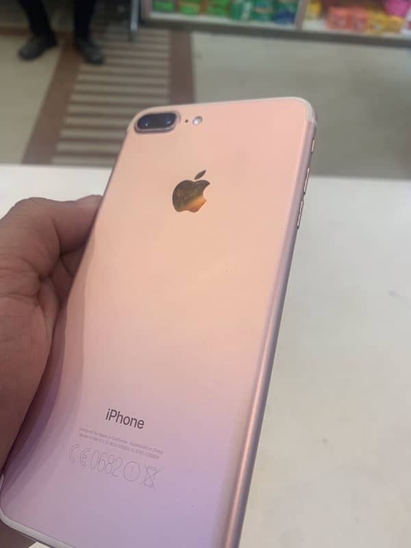 iPhone 7plus 32gb pta approved 3