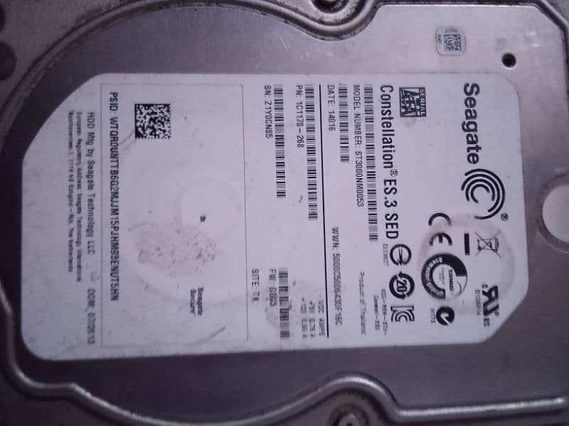 Seagate Hard Disk 1. Tebi 4