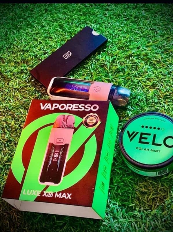 The Vaporesso Luxe XR Max VAPE KIT || 80 watts 1