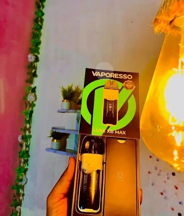 The Vaporesso Luxe XR Max VAPE KIT || 80 watts 2