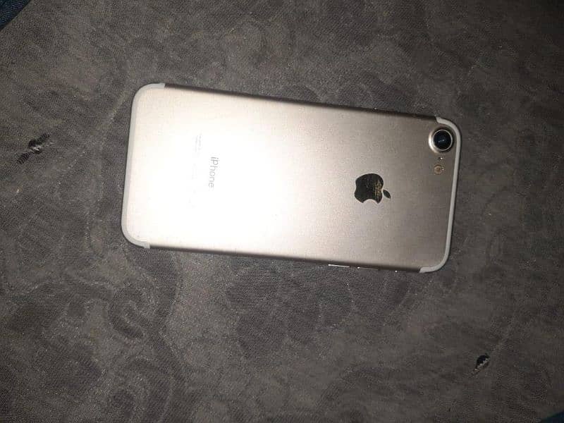 iphone 7 Price 8k 4