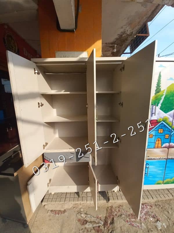 kids wardrobe size 3.5x6 ft lamination patex 1