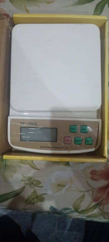 Weight Scale & Sealer Machine 1