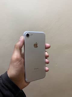 iPhone 7 pta approved 32gb