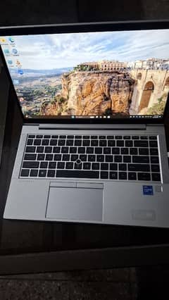 HP Elitebook G8 Touch Screen I5 vpro