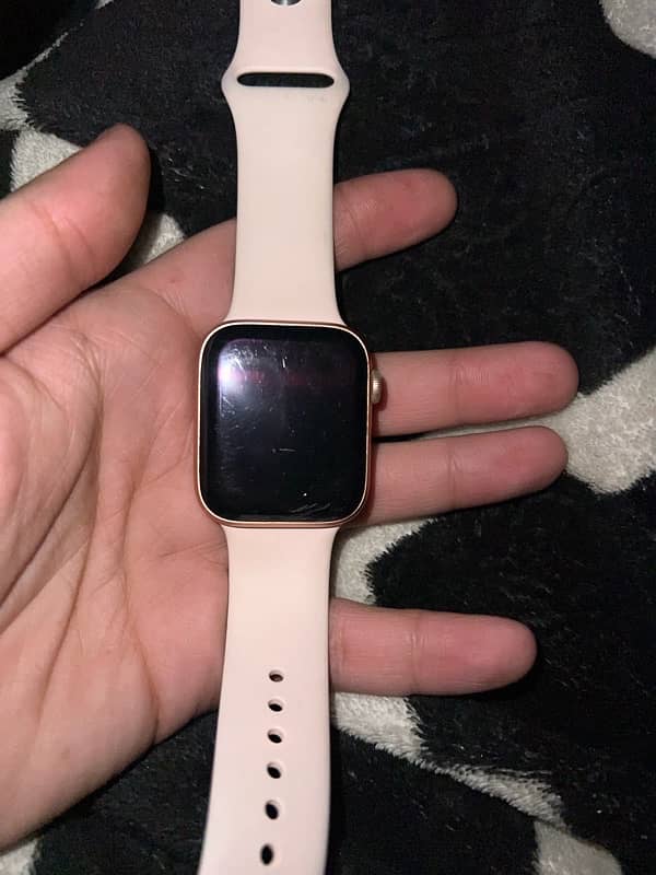 APPLE WATCH SERIES 5 . . 44MM 1