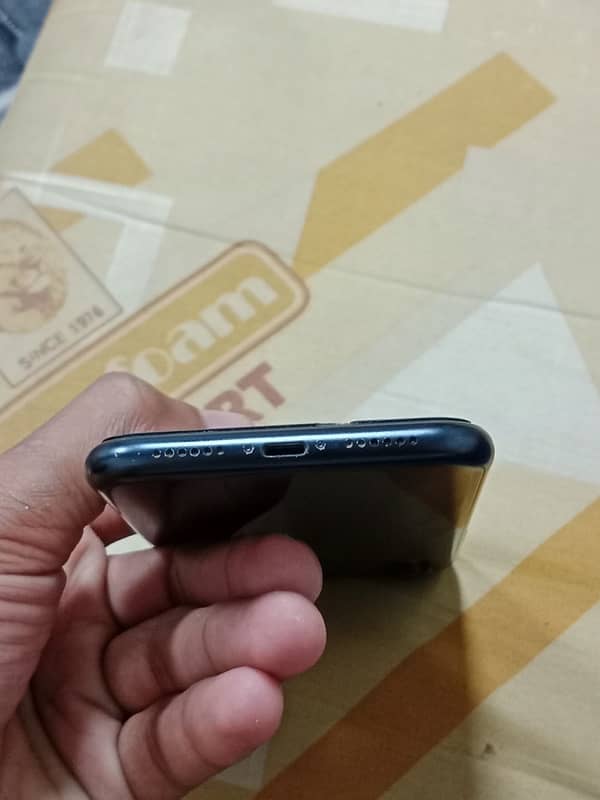 iphone XR Pta all ok(exchange possible) 9