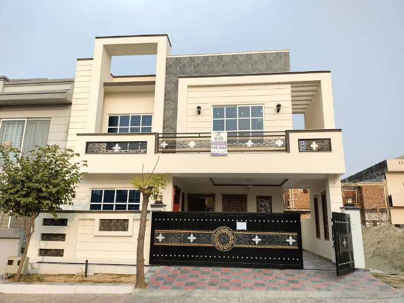 Most Beautiful Luxury 10 Marla House For Sale In Top City1 Islamabad 0