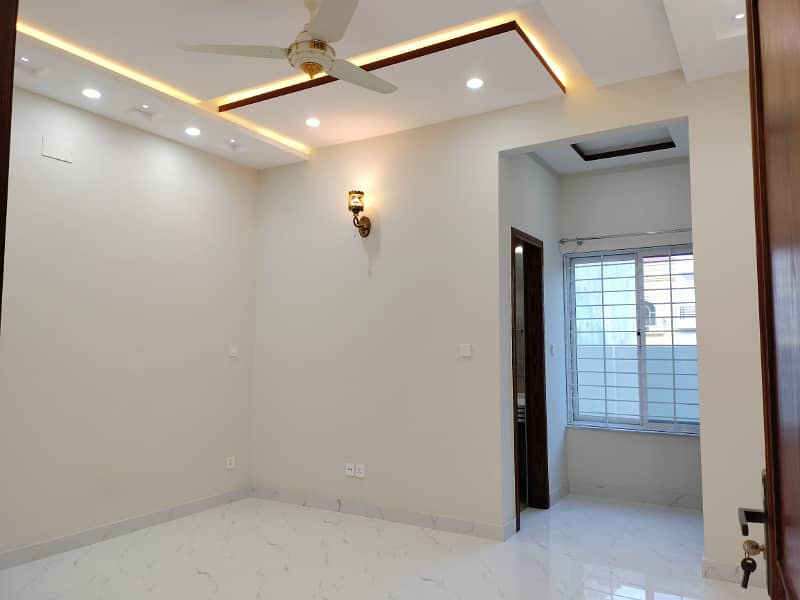 Most Beautiful Luxury 10 Marla House For Sale In Top City1 Islamabad 7