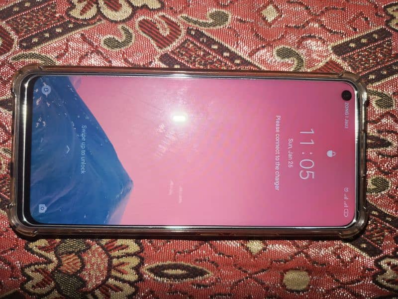 Realme 7i 8 GB. Ram 128. GB Rom 3