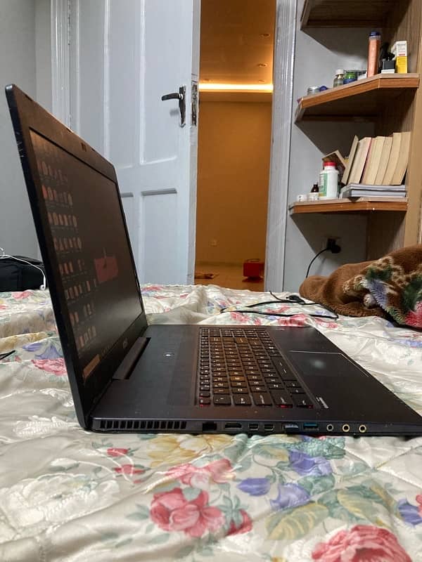 MSI STEALTH GAMING LAPTOP 3