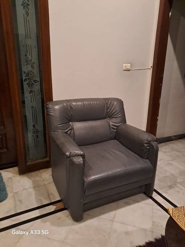 3+1 seater sofa set 0