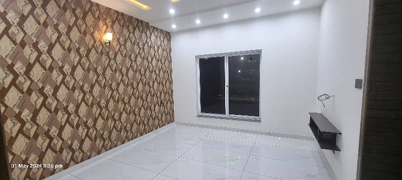 5 Marla Brand New House For Sale In Eden Executive Having 3 Beds 4 Washrooms 2 Livings 2 Kitchens 4