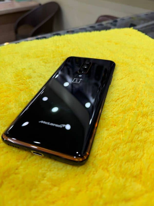 ONEPLUS 7T PRO MCLAREN 12/256 PTA APROVE 0