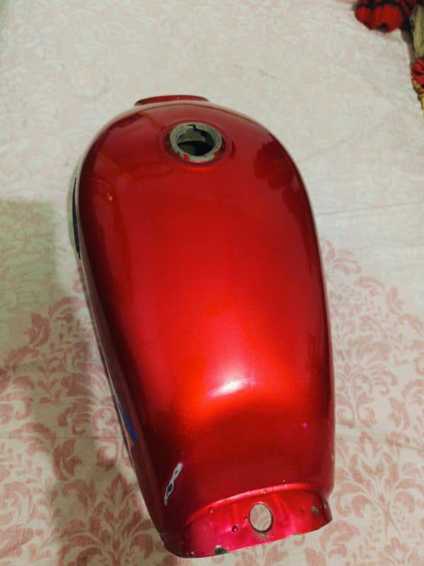 Hispeed 70 2024 model fuel tank and side cover 2