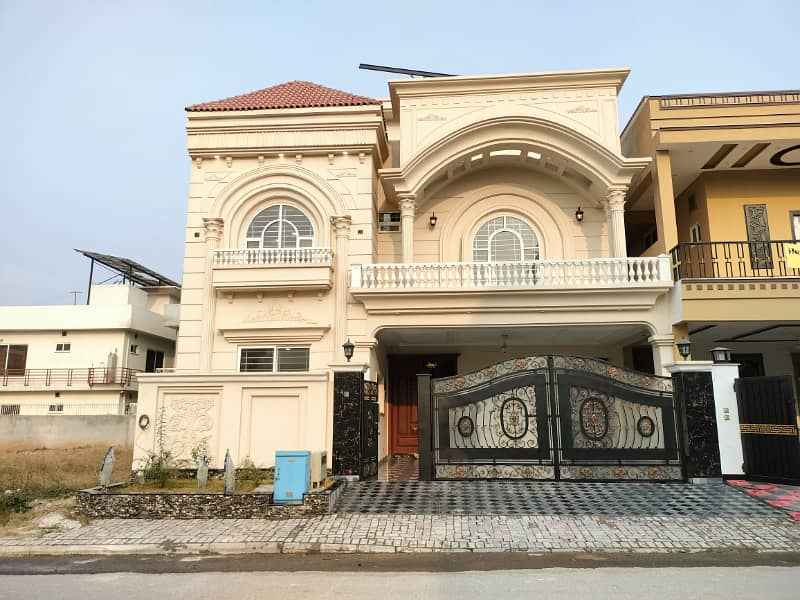 Most Beautiful Luxury 10 Marla House For Sale In Top City1 Islamabad 0