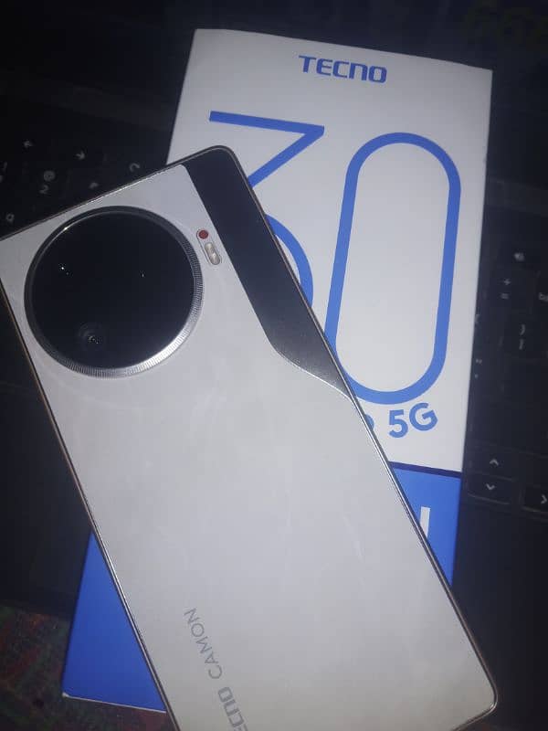 Tecno Camon 30 Pro 5g 0