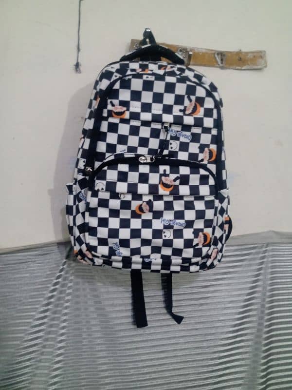 Beautiful School bag for sale 4