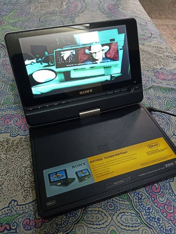 SONY DVP-FX810 PORTABLE DVD PLAYER 8"INCH LCD WIDE SCREEN EXCELLENT 6