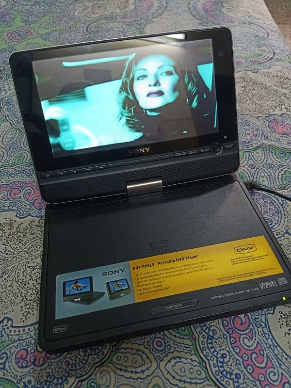 SONY DVP-FX810 PORTABLE DVD PLAYER 8"INCH LCD WIDE SCREEN EXCELLENT 12