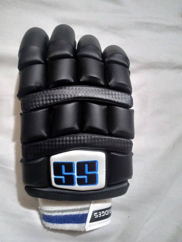 left hand batting gloves 0