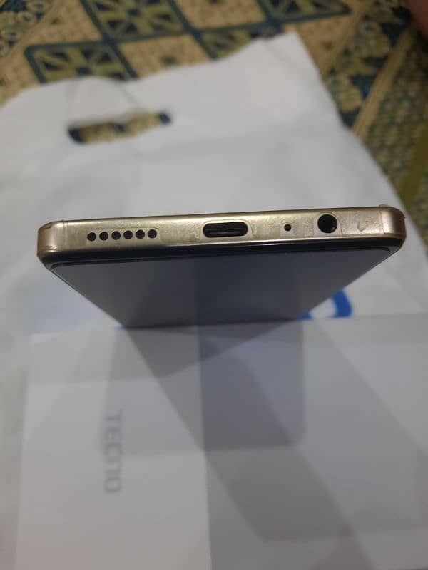 Tecno Camon 30 8/256 full box with warrenty no falut no open no repair 5