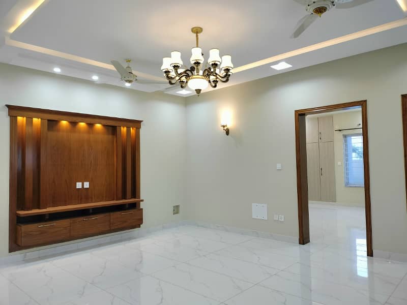 Most Beautiful Luxury 10 Marla House For Sale In Top City1 Islamabad 5