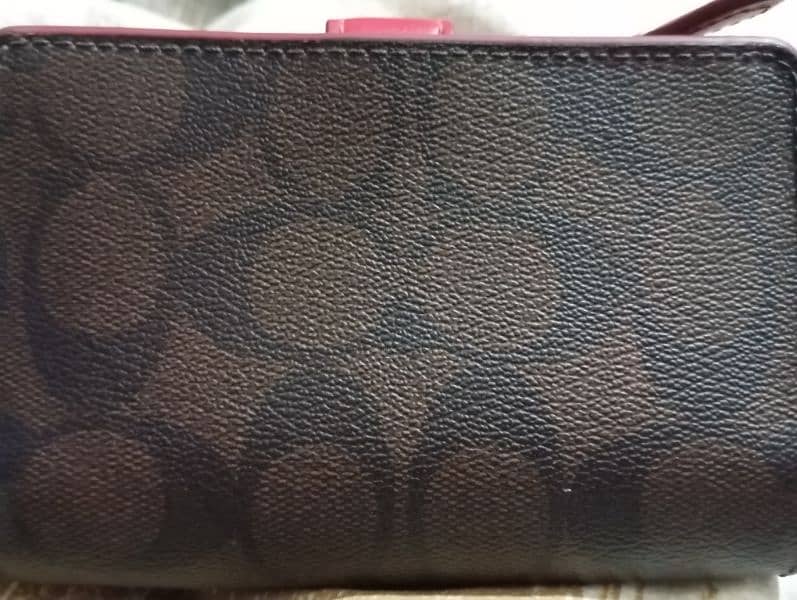 Coach Women's Leather Corner Zip wallet original 1