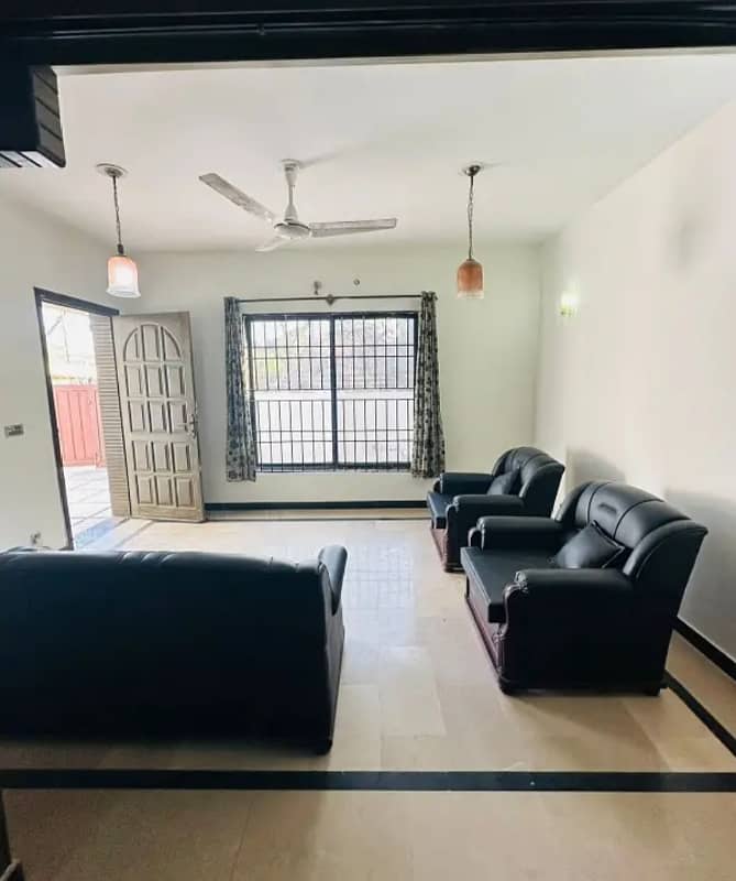 G-11/3 Size 30 60 Ground Floor Portion For Rent 1