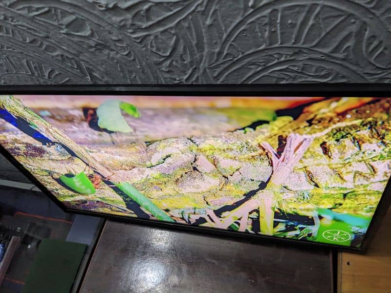 Samsung LED Tv 32 inches 10