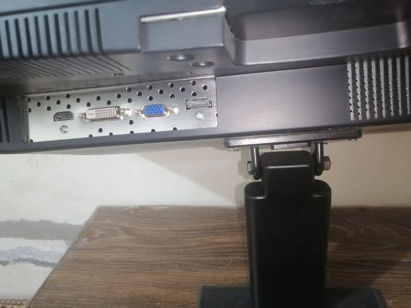 27 inches 2k LCD (Monitor)   03040106969 4