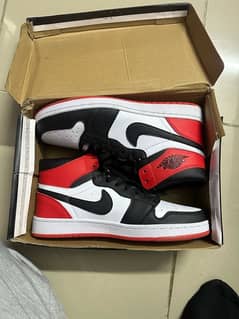 Nike air jordan 1 white/red (Branded shoes/jordans shoes/sneakers/)