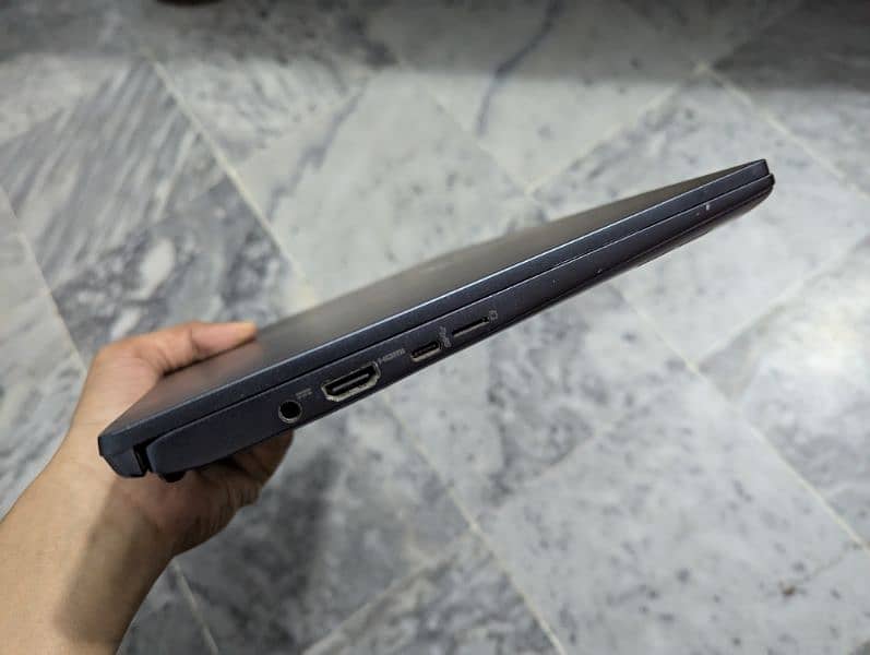 MSI Modern 14 B5M 14" laptop 1