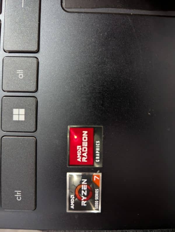 MSI Modern 14 B5M 14" laptop 4